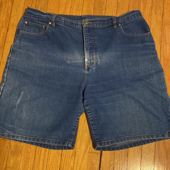 Tradition Denim shorts size 12 - Picture 3 of 10
